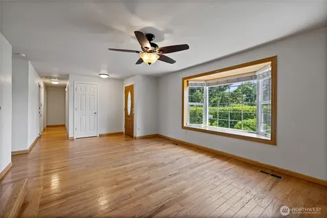 17916 40th Avenue E Tacoma WA 98446
