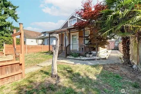 2327 Harrison Avenue Everett WA 98201