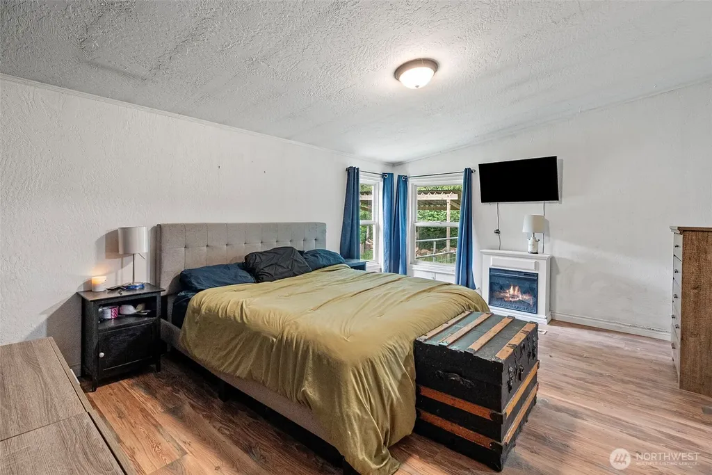 9390 Phillips Road SE Port Orchard WA 98367
