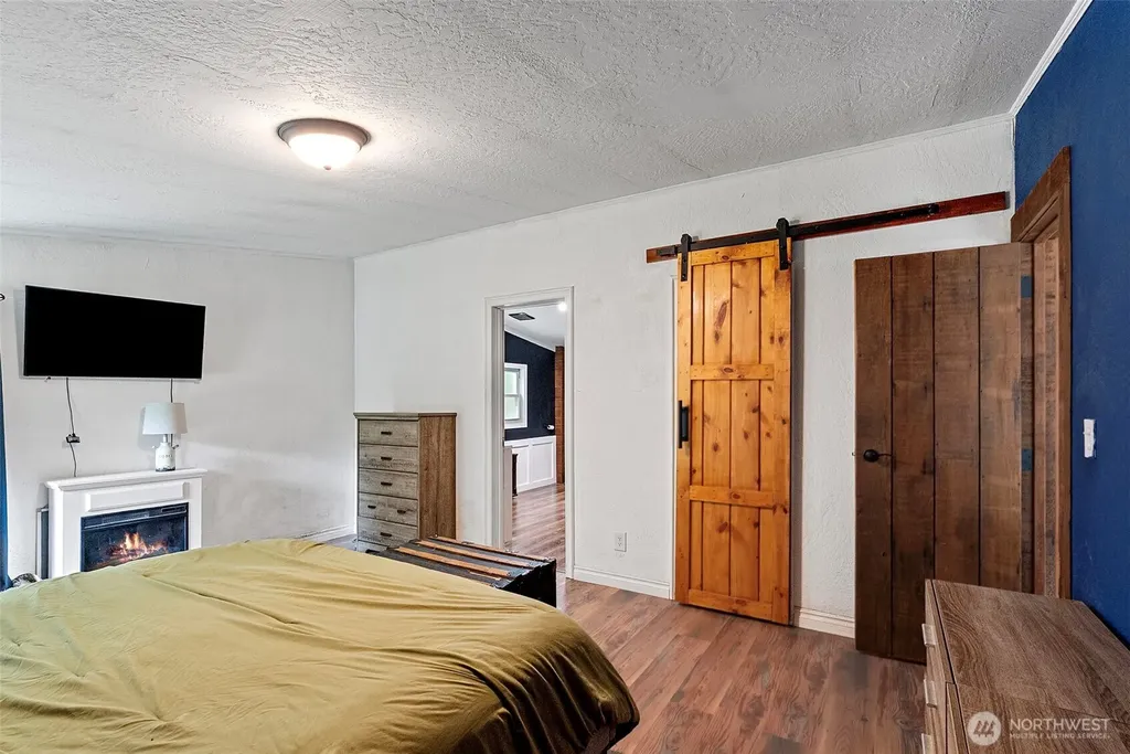 9390 Phillips Road SE Port Orchard WA 98367