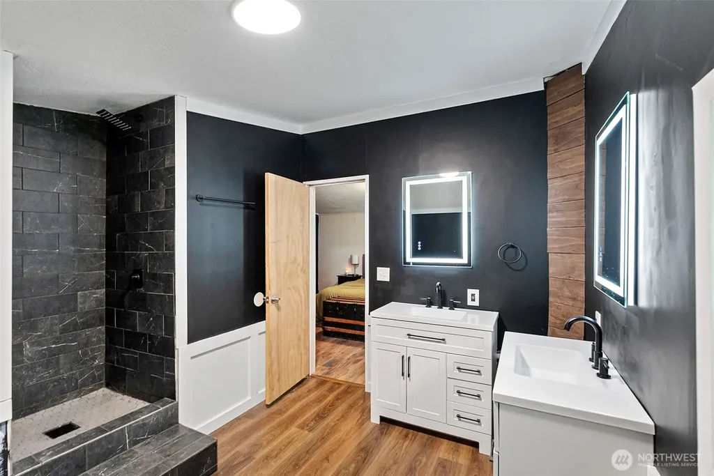 9390 Phillips Road SE Port Orchard WA 98367
