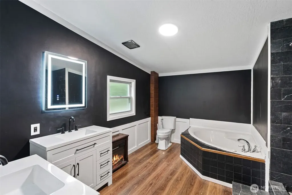 9390 Phillips Road SE Port Orchard WA 98367