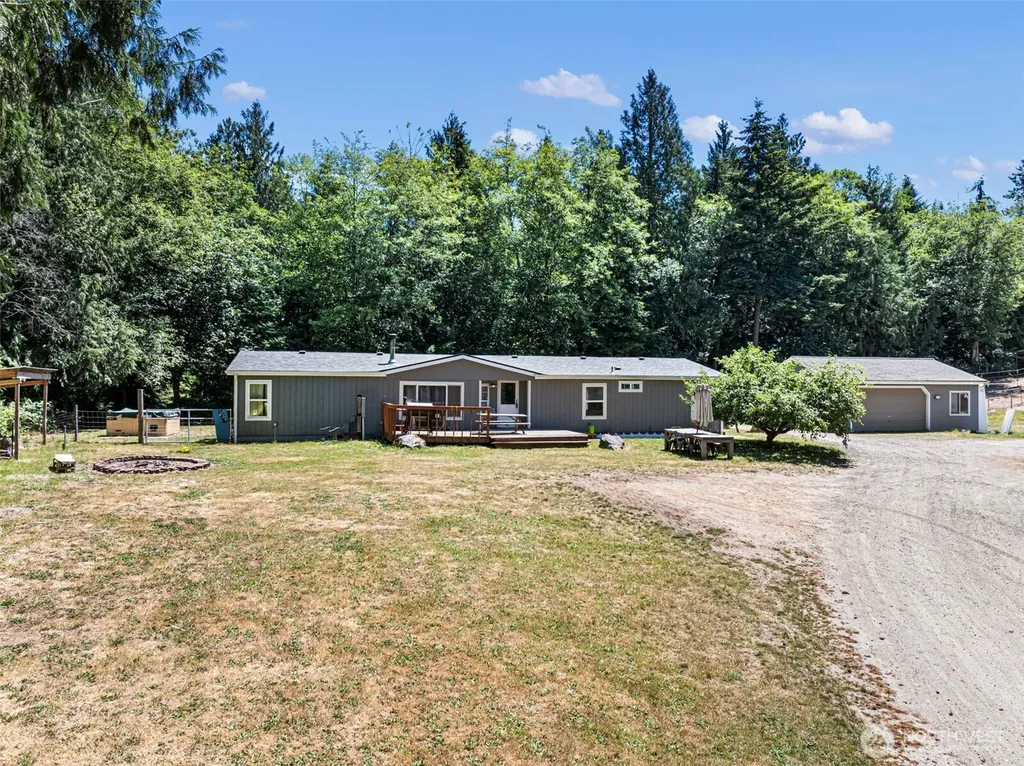 9390 Phillips Road SE Port Orchard WA 98367