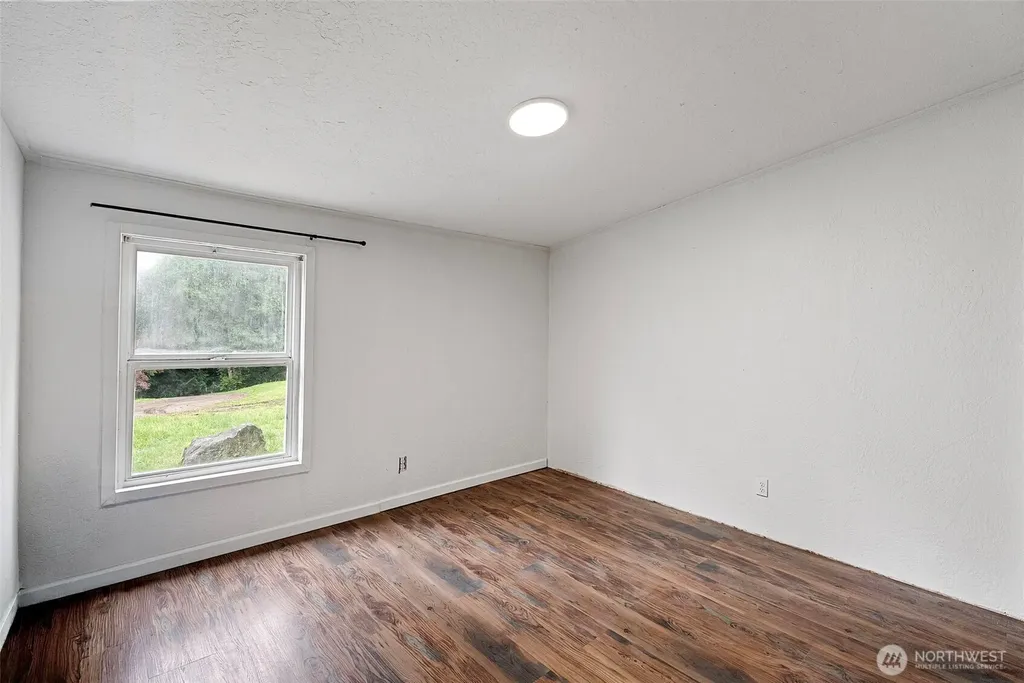 9390 Phillips Road SE Port Orchard WA 98367