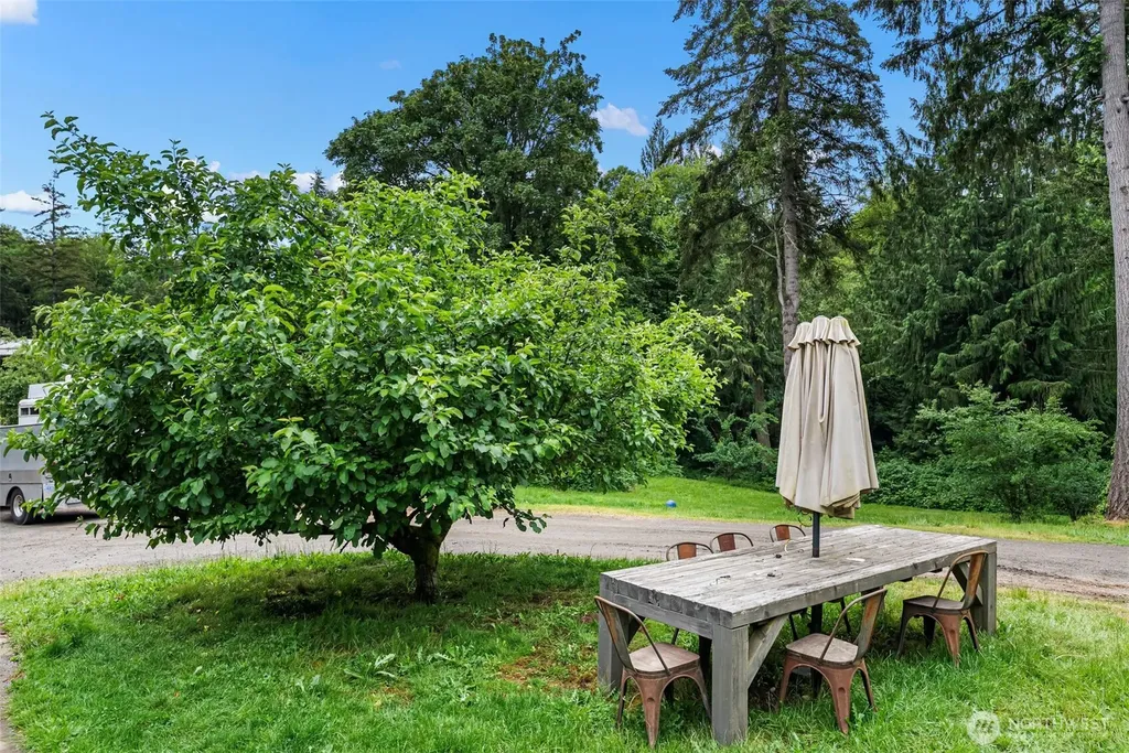 9390 Phillips Road SE Port Orchard WA 98367