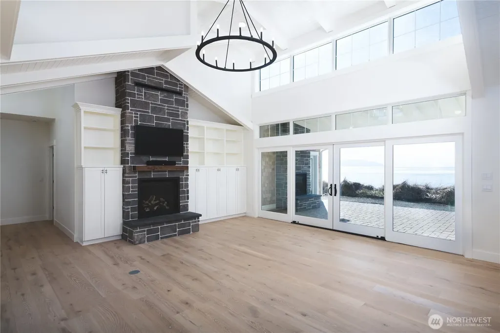 2215 Skyline Way Anacortes WA 88221