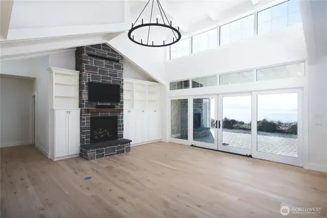 2215 Skyline Way Anacortes WA 88221