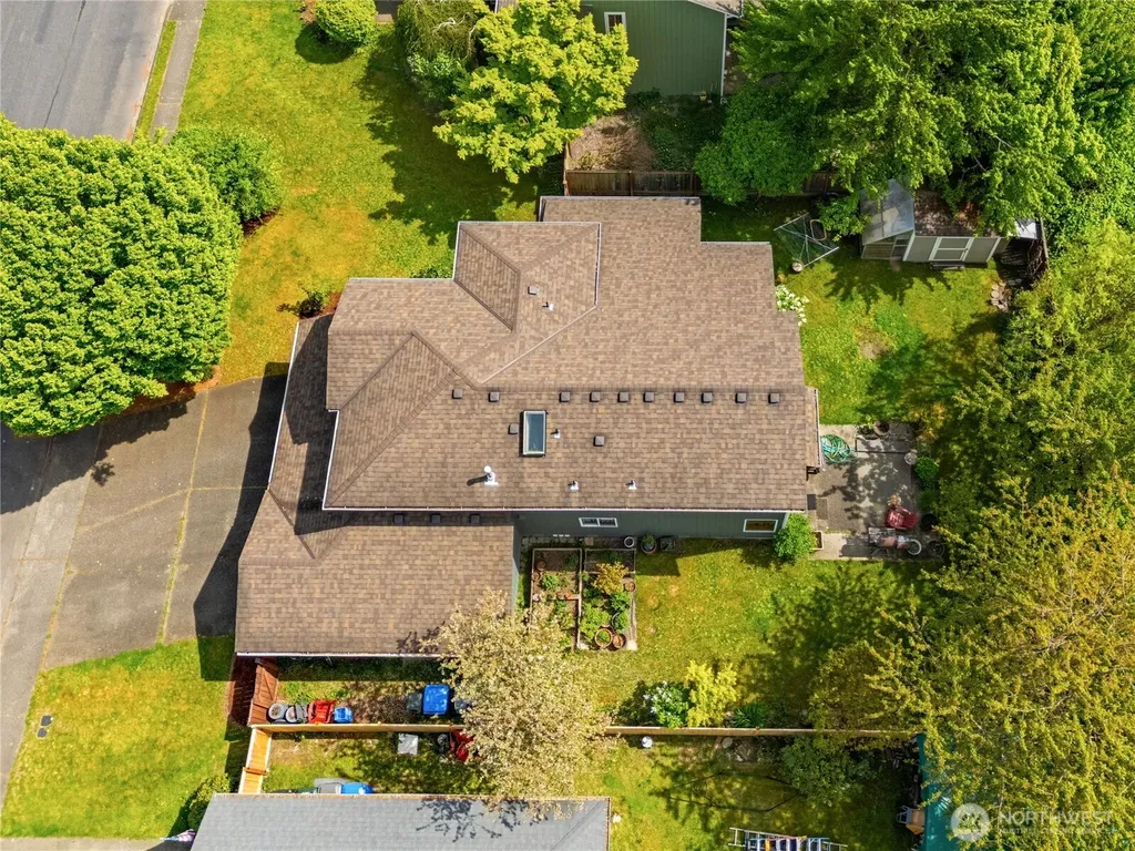 409 Kensington Ave NW Orting WA 98360