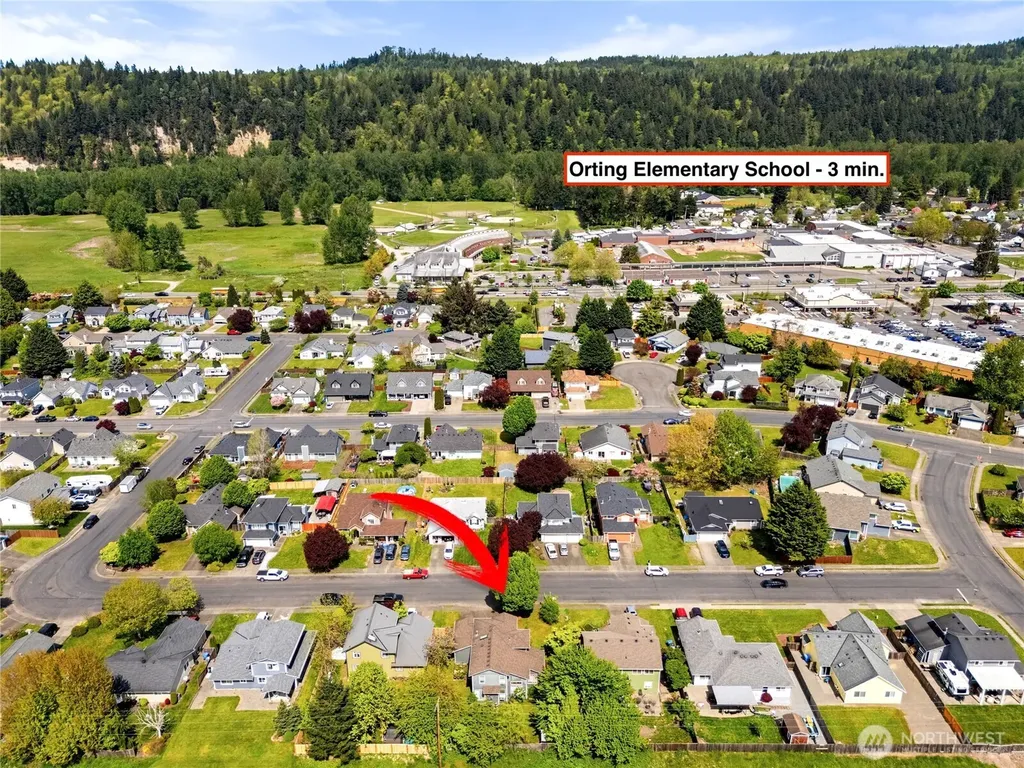409 Kensington Ave NW Orting WA 98360