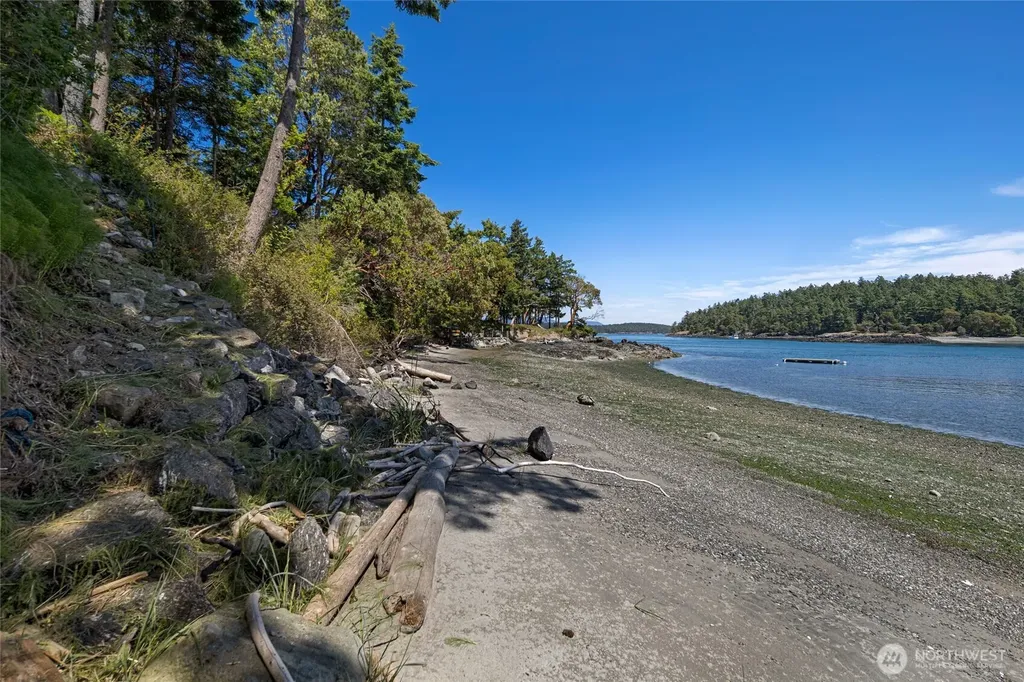 214 Pinedrona Lane Friday Harbor WA 98250