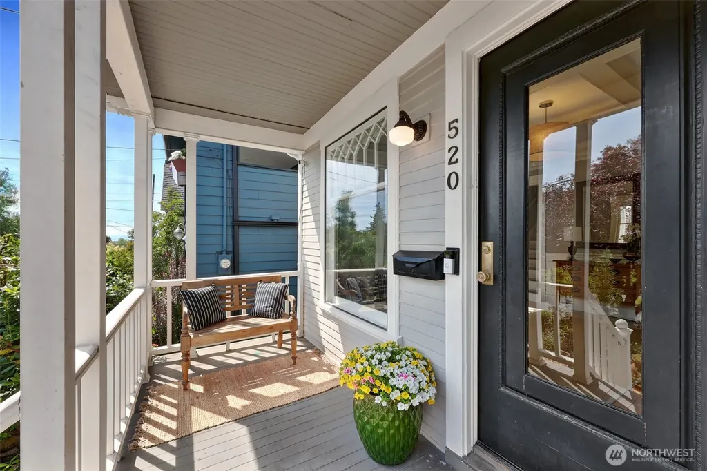 520 NE 82nd Street Seattle WA 98115