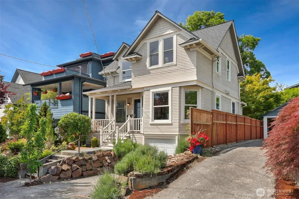 520 NE 82nd Street Seattle WA 98115