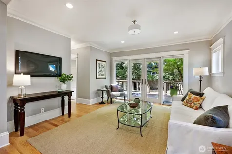 520 NE 82nd Street Seattle WA 98115