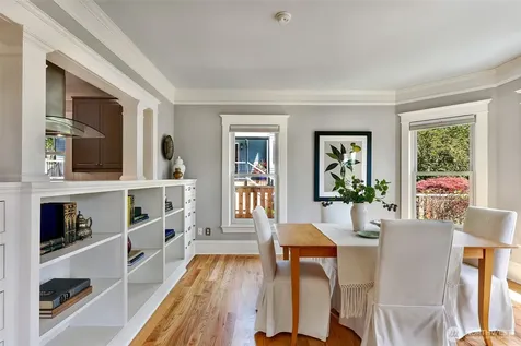 520 NE 82nd Street Seattle WA 98115