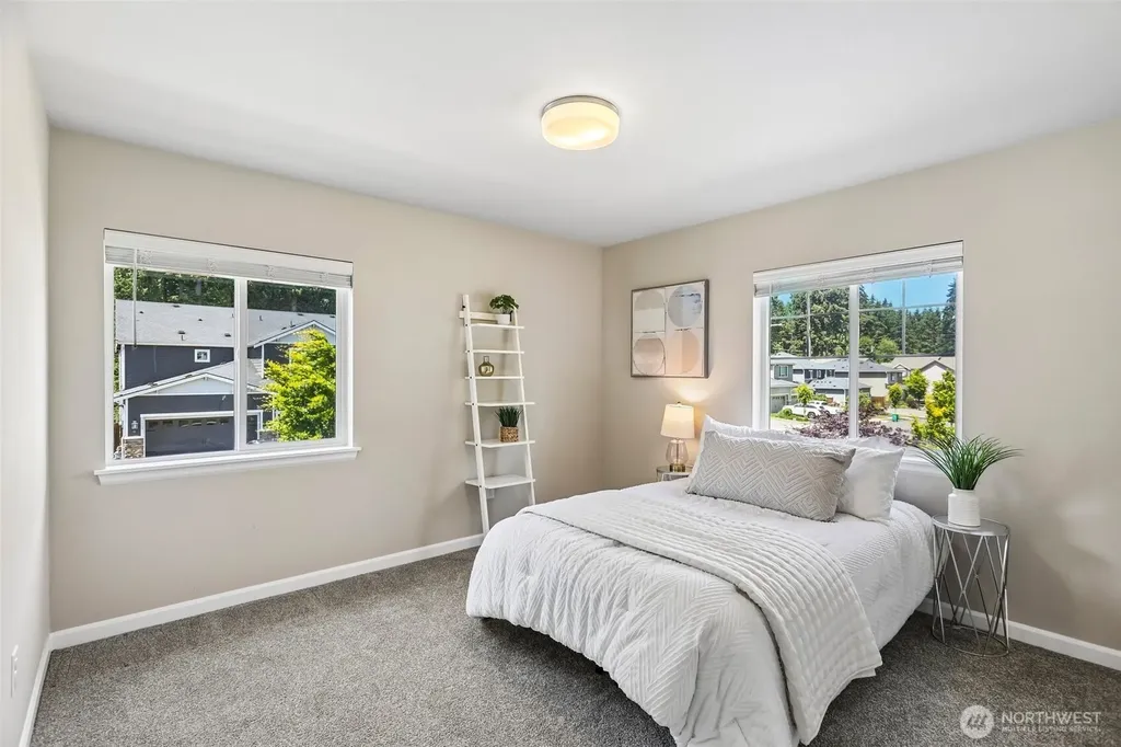 35816 2nd Avenue SW Federal Way WA 98023