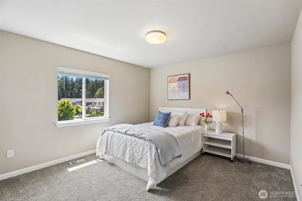 35816 2nd Avenue SW Federal Way WA 98023