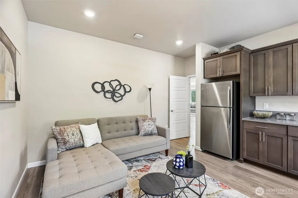 35816 2nd Avenue SW Federal Way WA 98023
