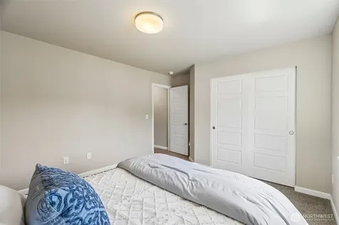 35816 2nd Avenue SW Federal Way WA 98023