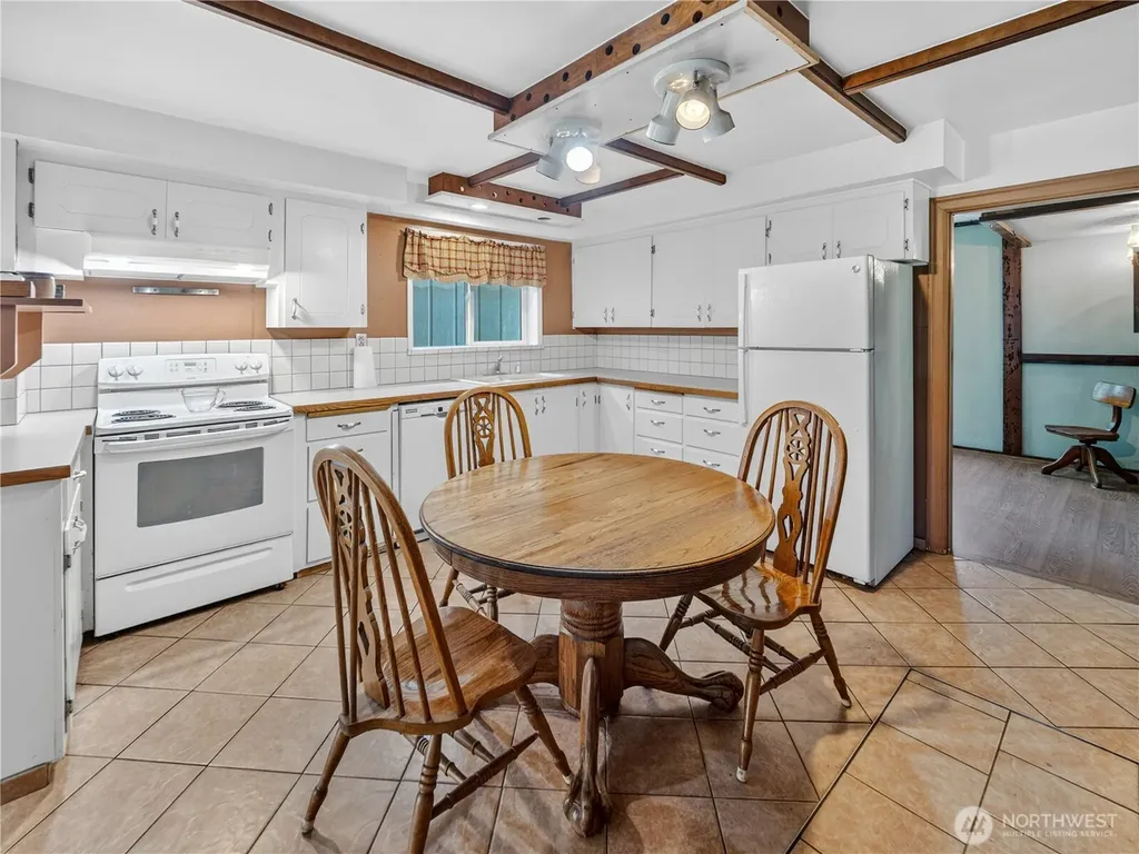 1875 Loraine Street Enumclaw WA 98022