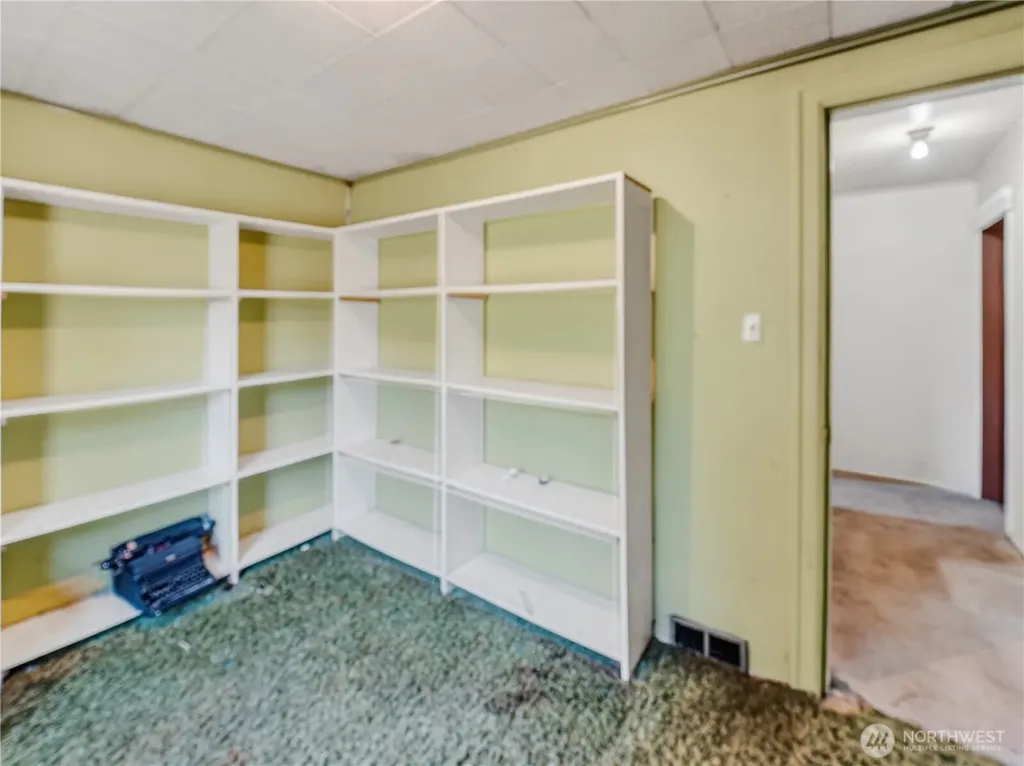 1875 Loraine Street Enumclaw WA 98022
