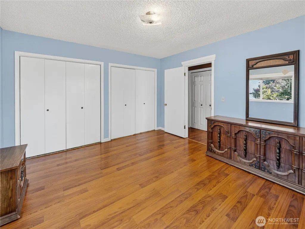 1875 Loraine Street Enumclaw WA 98022