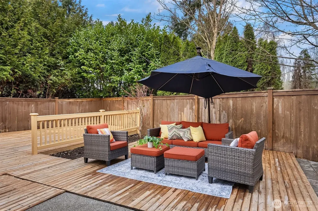 11496 158th Avenue NE Redmond WA 98052