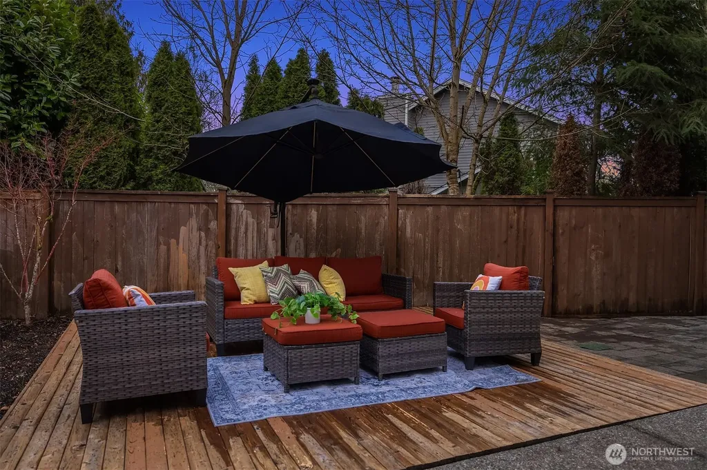 11496 158th Avenue NE Redmond WA 98052