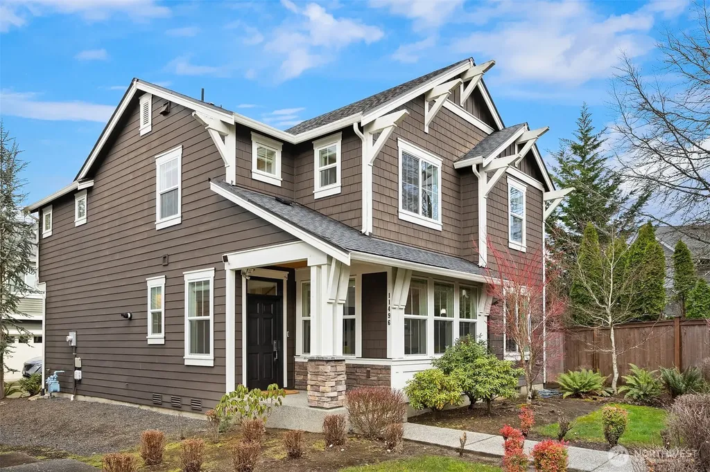 11496 158th Avenue NE Redmond WA 98052