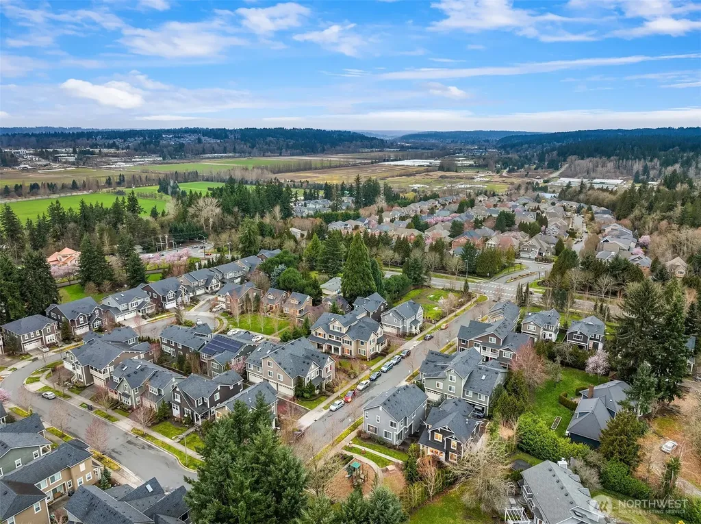 11496 158th Avenue NE Redmond WA 98052