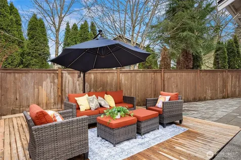 11496 158th Avenue NE Redmond WA 98052