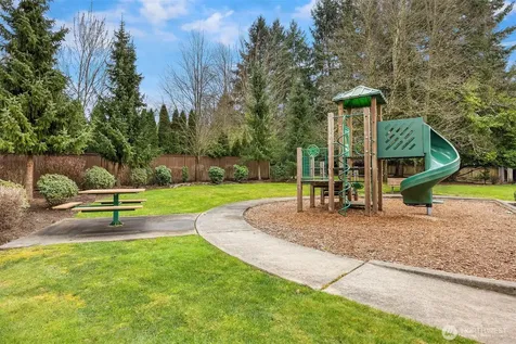 11496 158th Avenue NE Redmond WA 98052