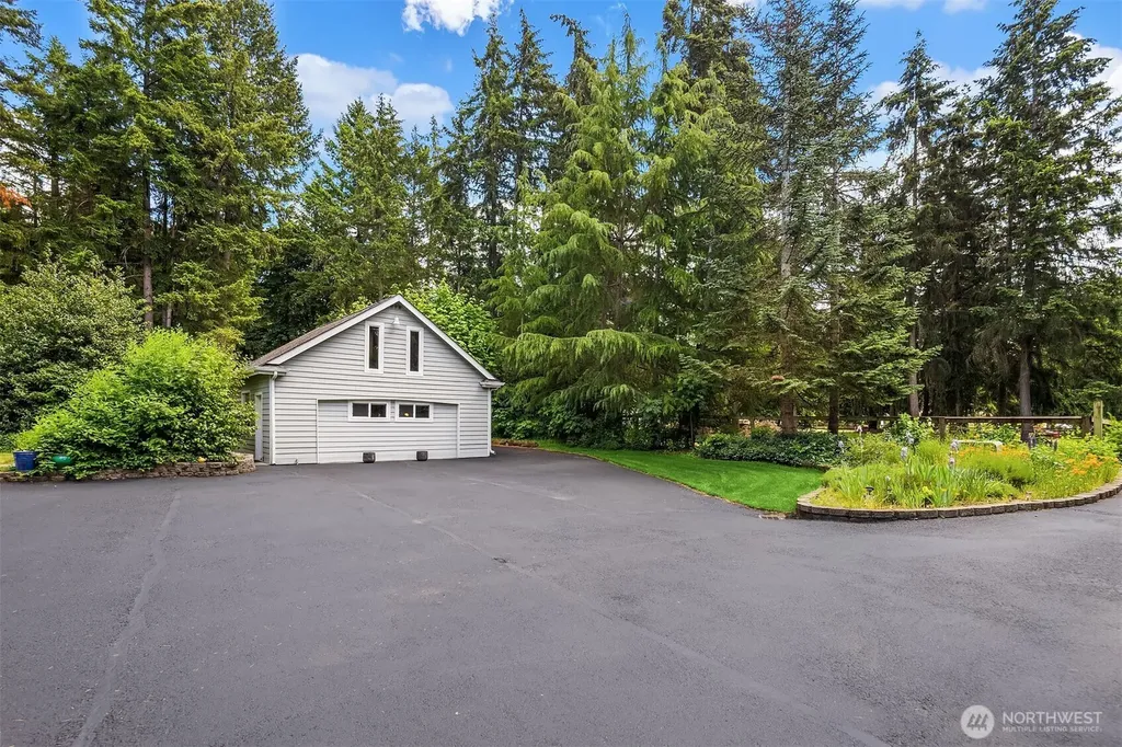 9821 344th Street S Roy WA 98580