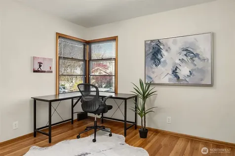1821 N 47th Street Seattle WA 98103