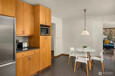 1821 N 47th Street Seattle WA 98103