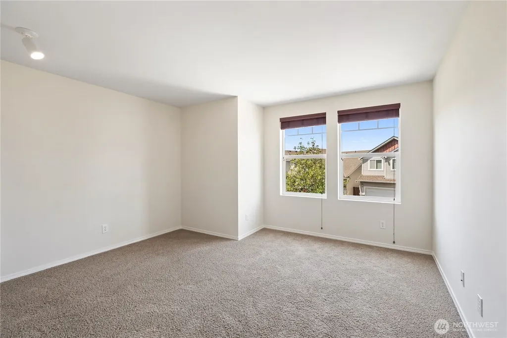 5930 Elizabeth Avenue SE Auburn WA 98092
