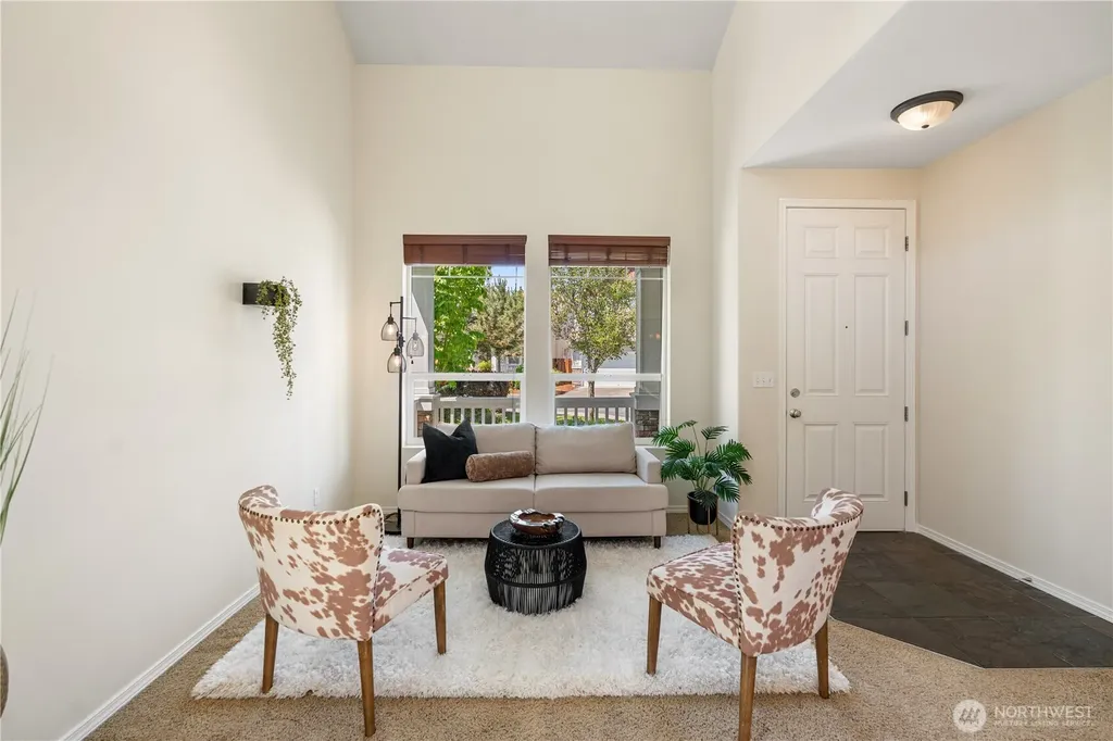 5930 Elizabeth Avenue SE Auburn WA 98092