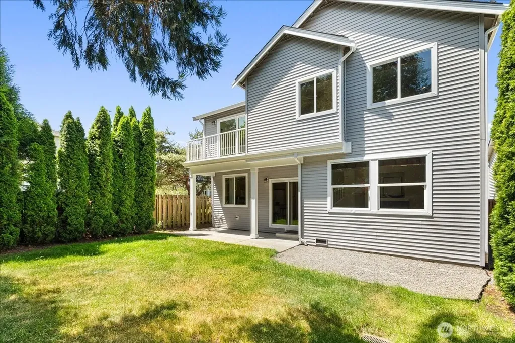 5930 Elizabeth Avenue SE Auburn WA 98092