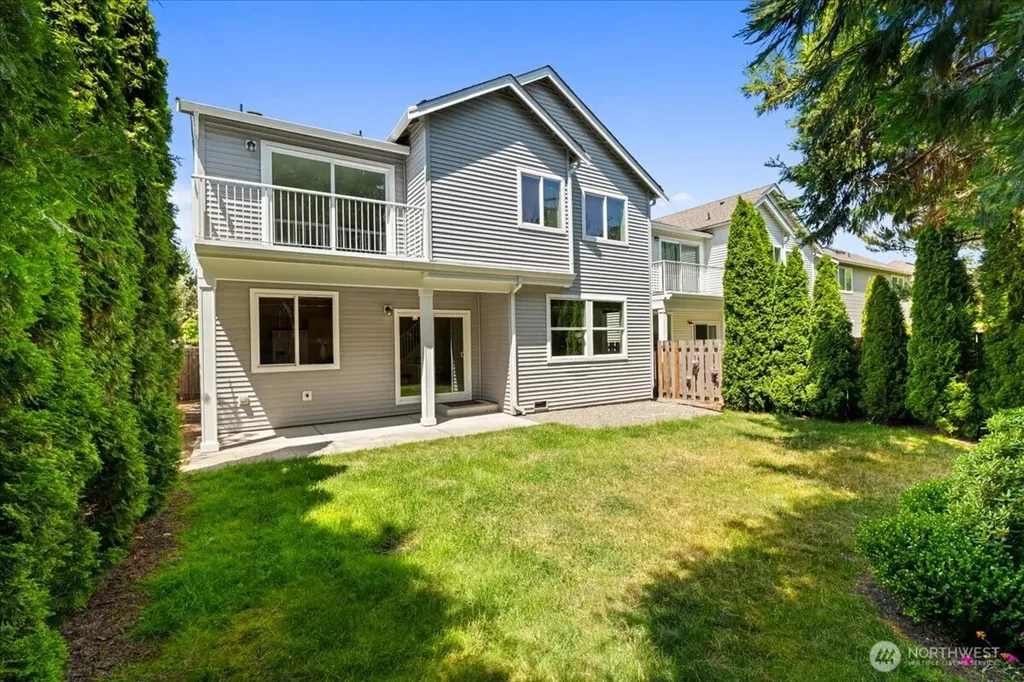5930 Elizabeth Avenue SE Auburn WA 98092