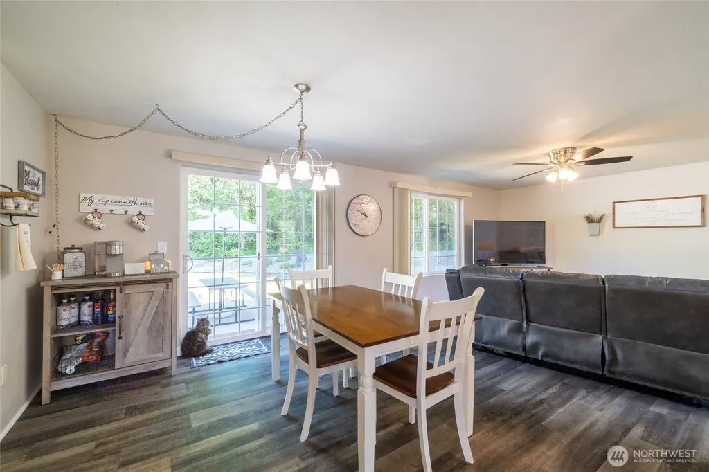 465 Sargent Road Winlock WA 98596