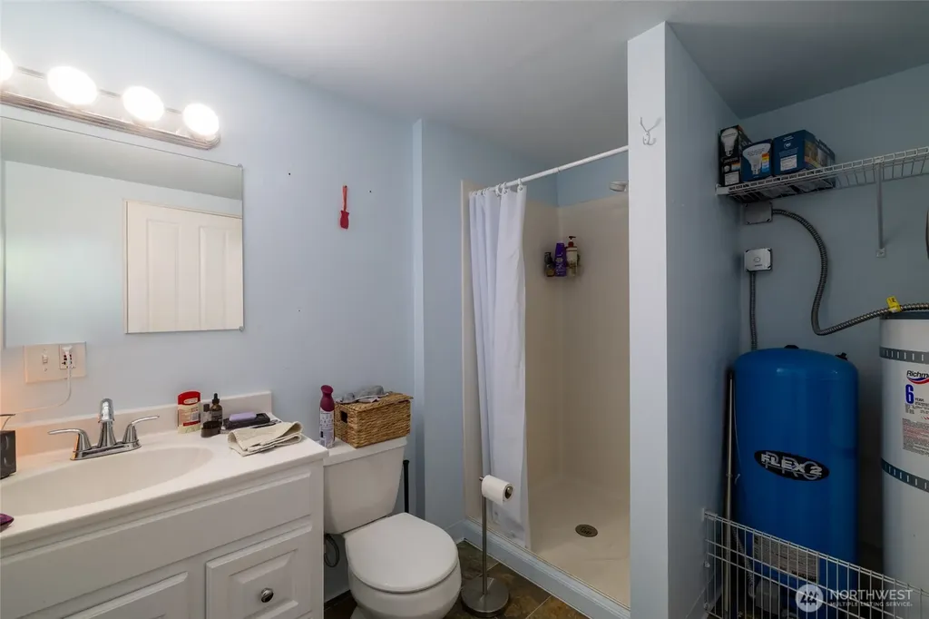 465 Sargent Road Winlock WA 98596