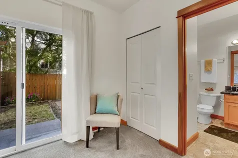 9236 Interlake Avenue N Seattle WA 98103
