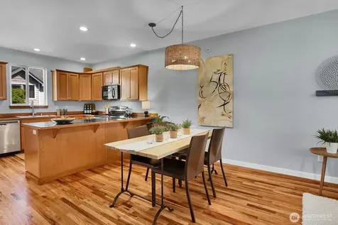 9236 Interlake Avenue N Seattle WA 98103