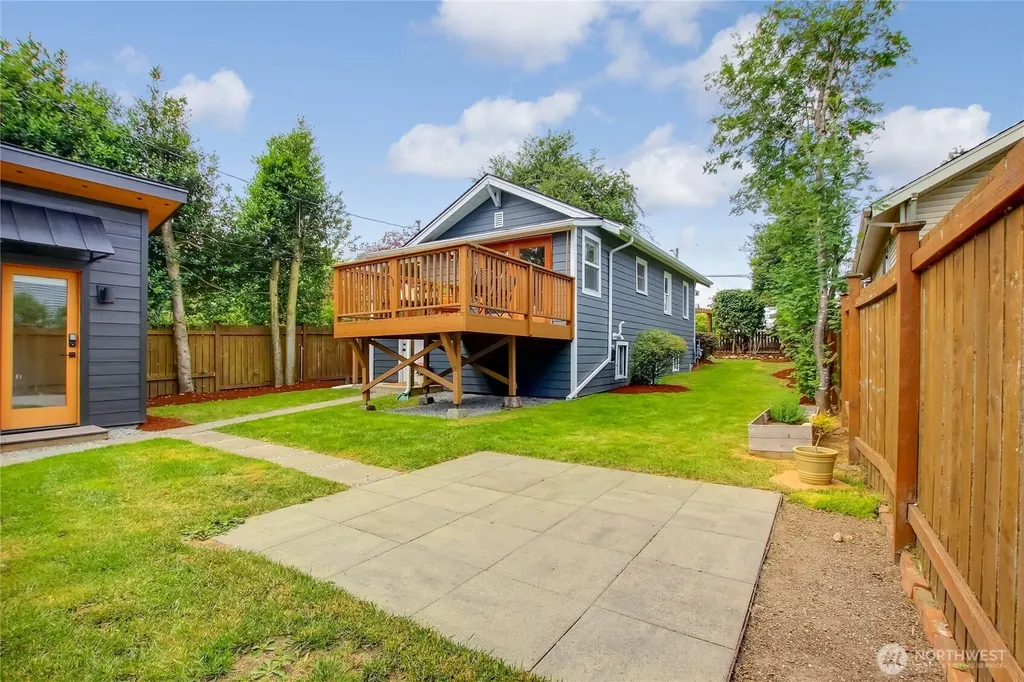 7534 12th Avenue SW Seattle WA 98106