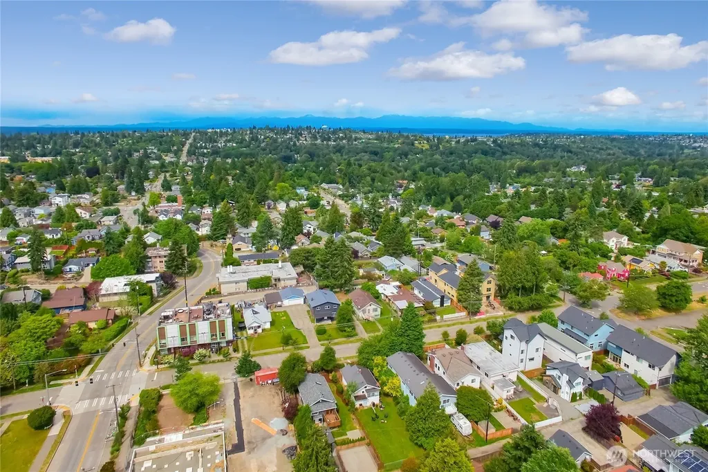 7534 12th Avenue SW Seattle WA 98106