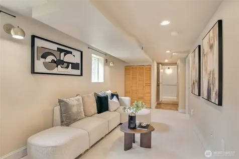 7534 12th Avenue SW Seattle WA 98106