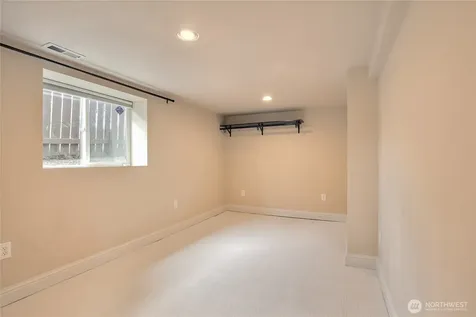 7534 12th Avenue SW Seattle WA 98106