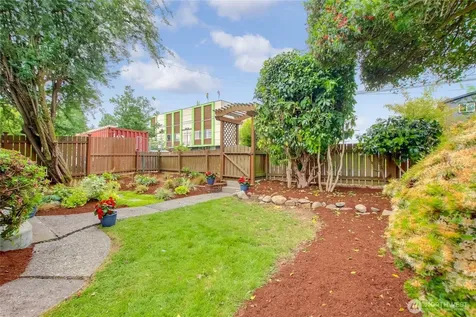 7534 12th Avenue SW Seattle WA 98106