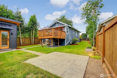 7534 12th Avenue SW Seattle WA 98106