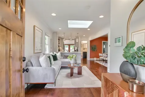 7534 12th Avenue SW Seattle WA 98106