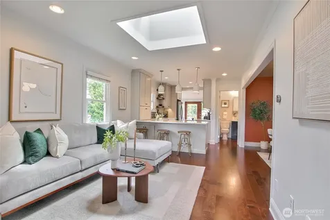 7534 12th Avenue SW Seattle WA 98106